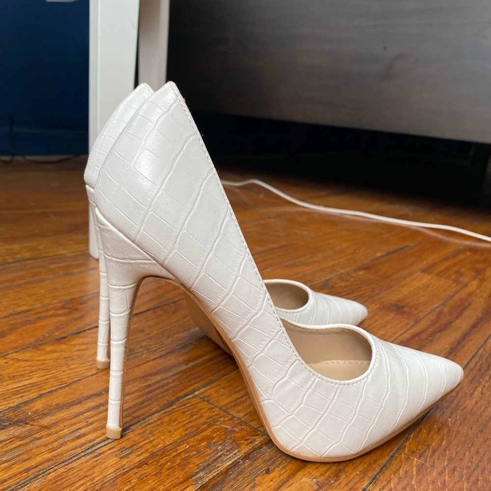 White high heels absolutely new